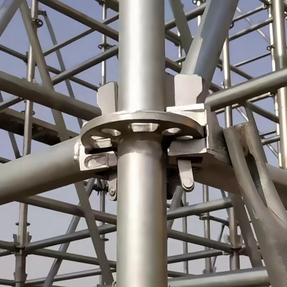 Custom-sized scaffolding